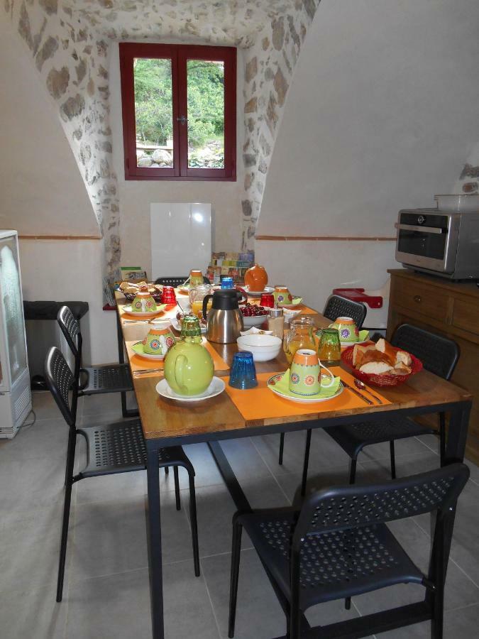 Le Mas De Ribard Bréau-et-Salagosse Exterior photo